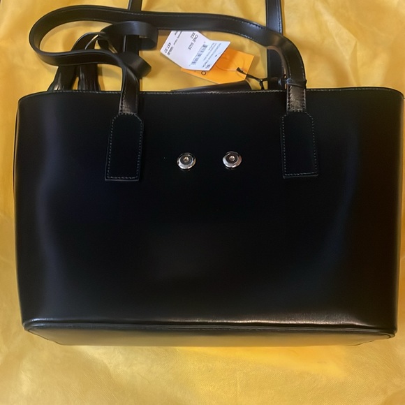 NWT Valentino by Mario Valentino Delphine Super V Tote With Dust Bag - Picture 5 of 8